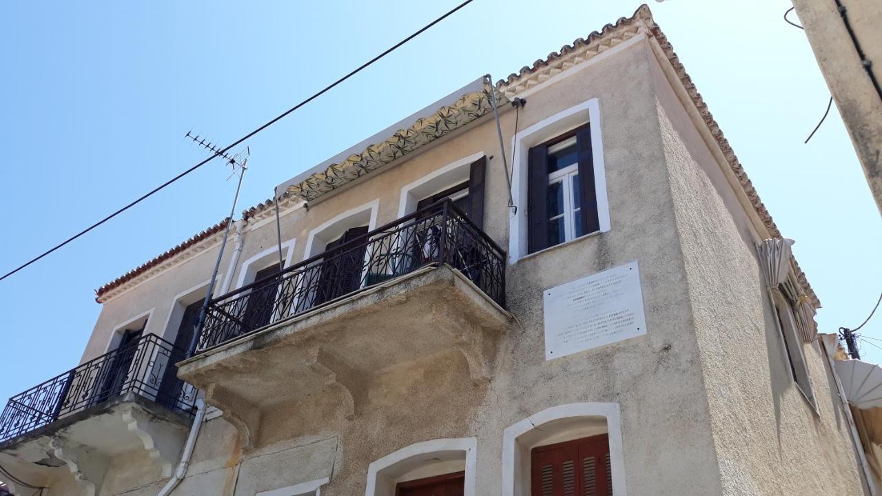 Neoclassical Manor House Poros Town Exteriör bild
